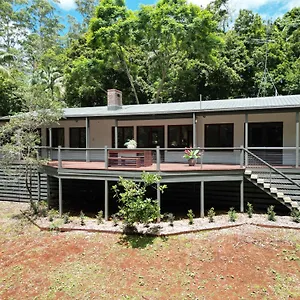 **** Bed & Breakfast Pethers Rainforest Retreat Australia
