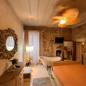 https://insula-hotel-restaurant.aegeanhotels.net