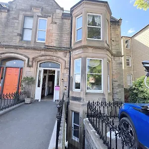 allison-house-16.edinburghhotelsuk.org/